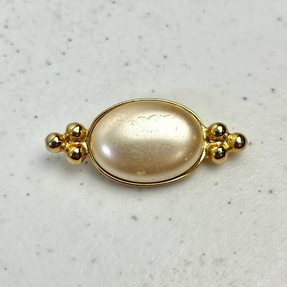 Vintage Gold Tone Brooch Faux Pearl Victorian Style Collar Pin